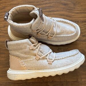 Women’s Hey Dudes Reyes Boot- Light Grey